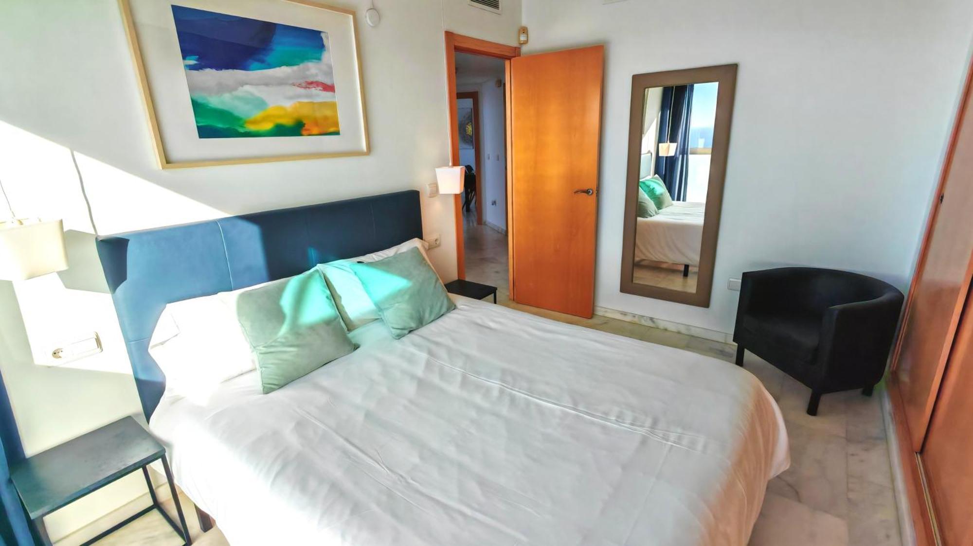 36th Floor - Highrise With Private Terrace & Amazing Sea Views Apartament