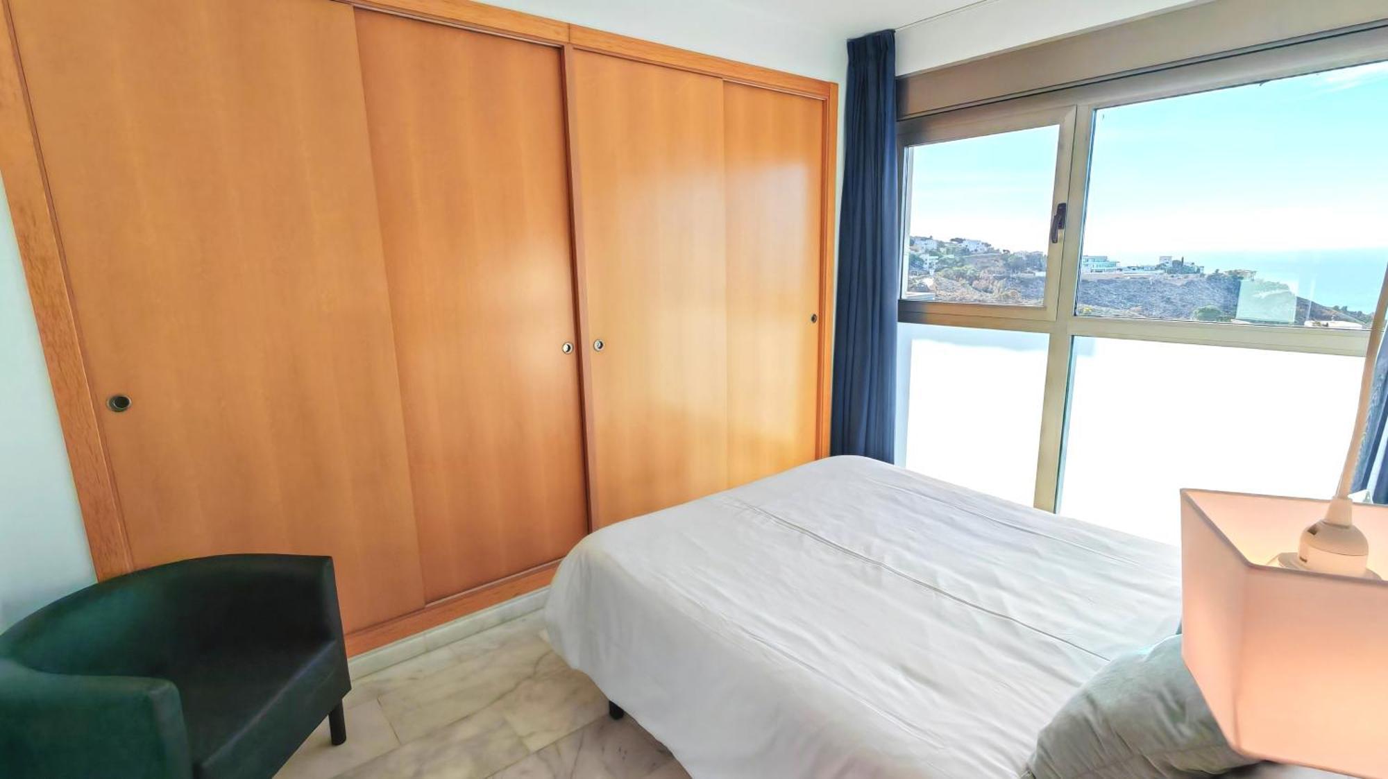 Apartament 36th Floor - Highrise With Private Terrace & Amazing Sea Views