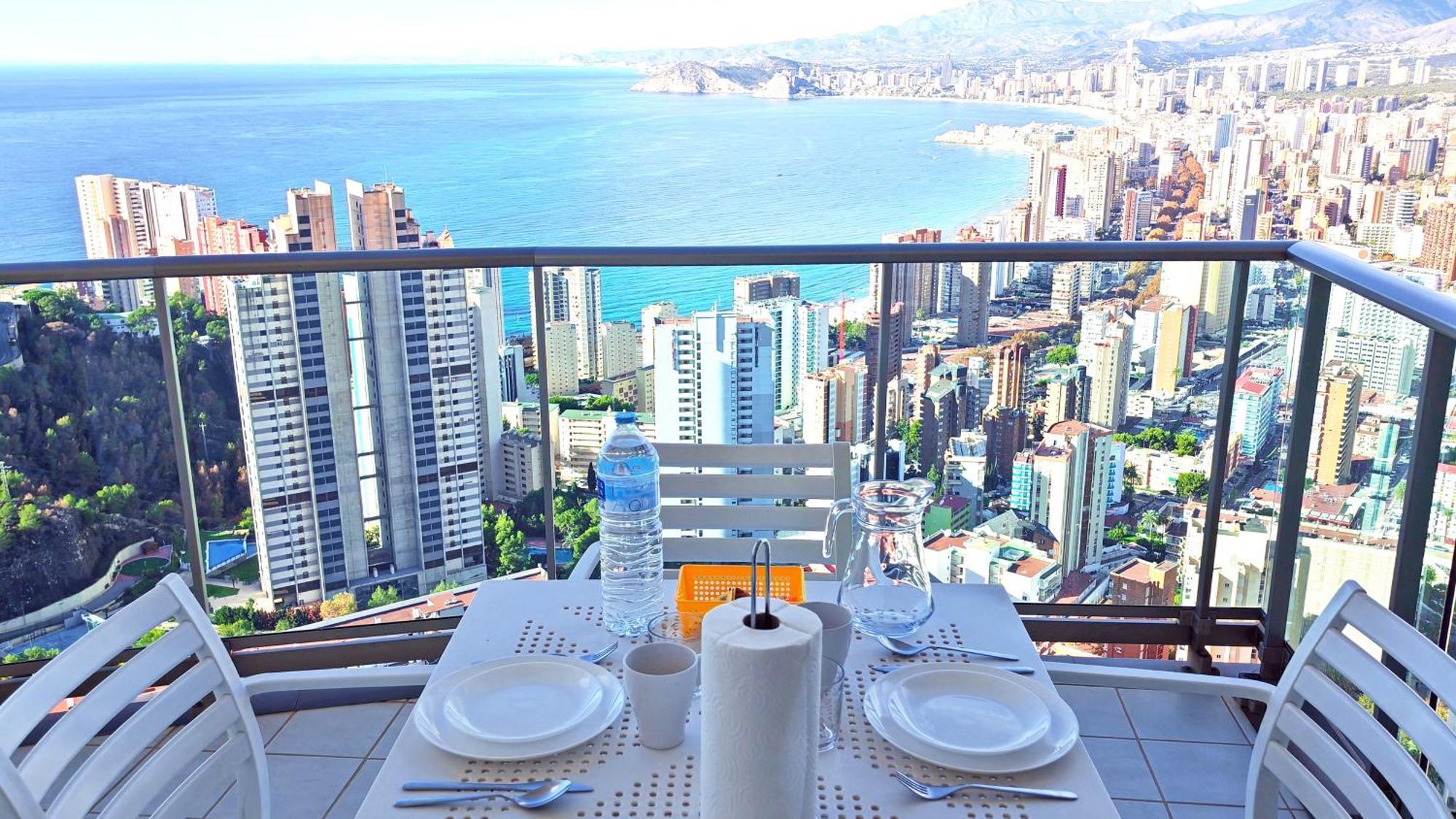 36th Floor - Highrise With Private Terrace & Amazing Sea Views Apartament *